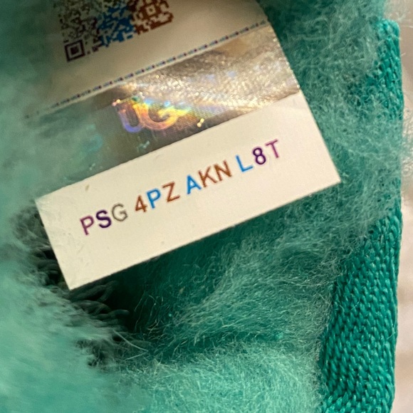 UGG Classic Ultra Mini Emerald Green - Picture 10 of 13